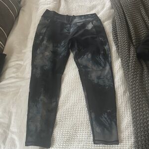 Alphalete Surface Black Tie-Dye Leggings